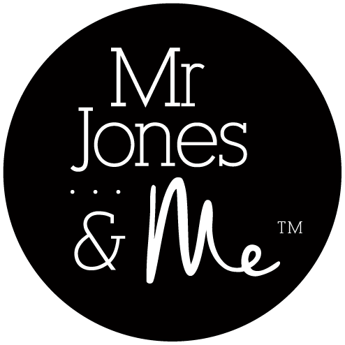 Mr Jones And Me Restaurant Logo Eat Local Noosa 01